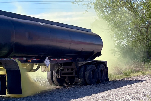 Gas leaking from tanker truck