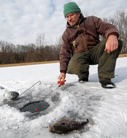 DNR: Fish & Wildlife: Ice Fishing Safety