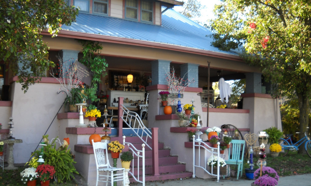 Converse Antiques, Collectibles and Gifts